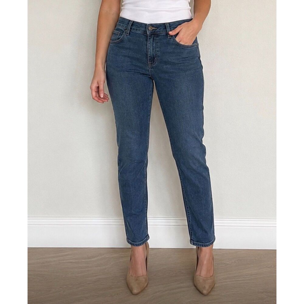 Chico's So Slimming Denim Jeans Women's Stretch Size 6 Tapered Dark Blue Skinny
